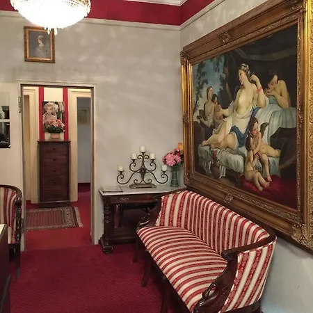 Hotel Galleria 3*