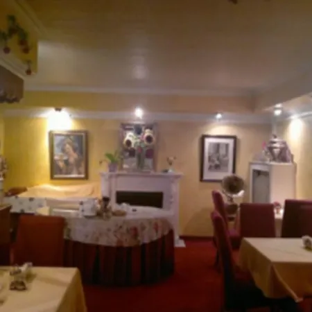 Hotel Galleria 3*