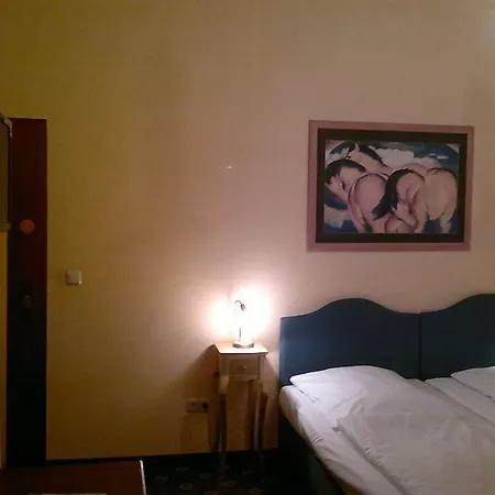 Hotel Galleria 3*